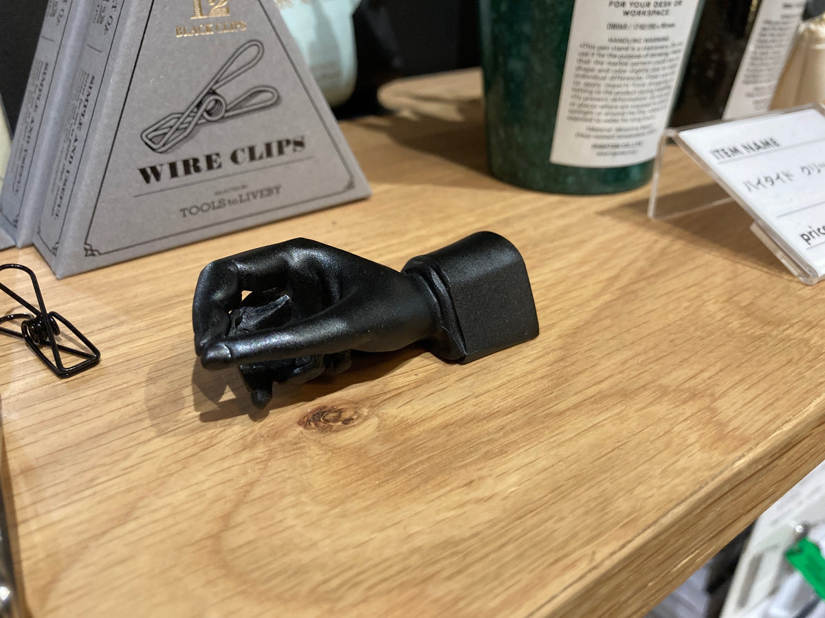 Writing Hand Pen Stand — 画像4