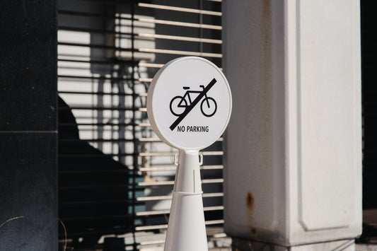 「NO PARKING（駐輪禁止）」PREFAB SIGN — 画像1