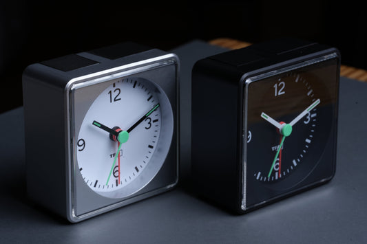 TFA Dostmann GmbH & Co. KG. Analogue alarm clock — 画像2