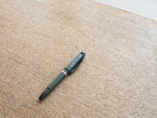 CDT プラスティック万年筆 黒 — 画像2